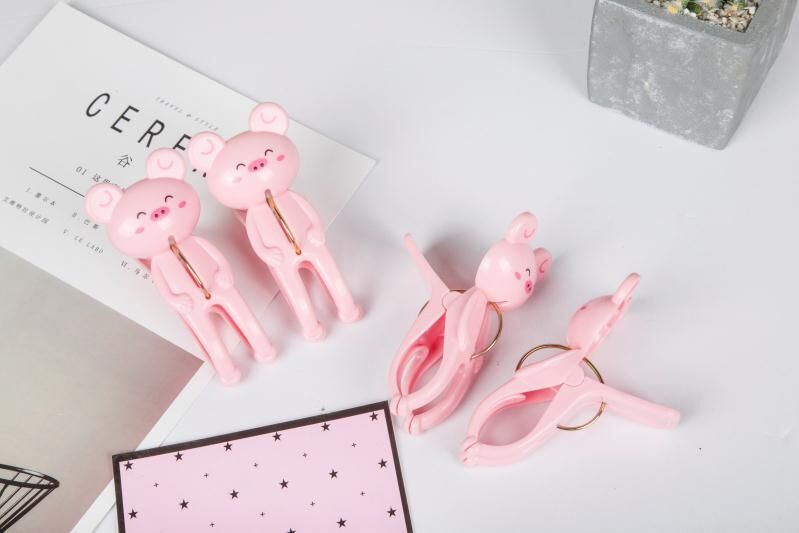 plastic clip Quilt Clip Large Windproof Quilt Clip Quilt Clip Cartoon Plastic Big Clip Pig Clip Extra Thick and Durable-