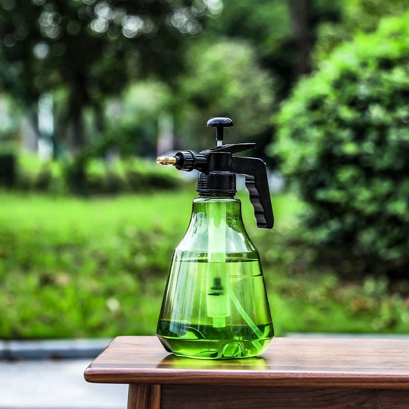 New Sprinkling Can Pneumatic Spray Bottle Gardening Household Watering Pot Sprayer Small Pressure Kettle Watering Watering Pot