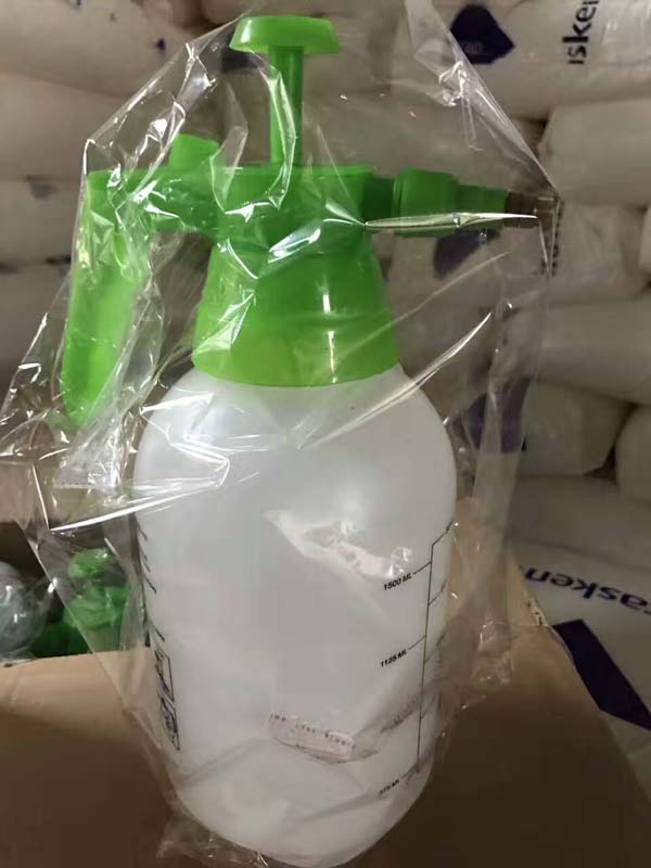 1.5L can spray pressure watering watering can make pesticide sprayer in hand