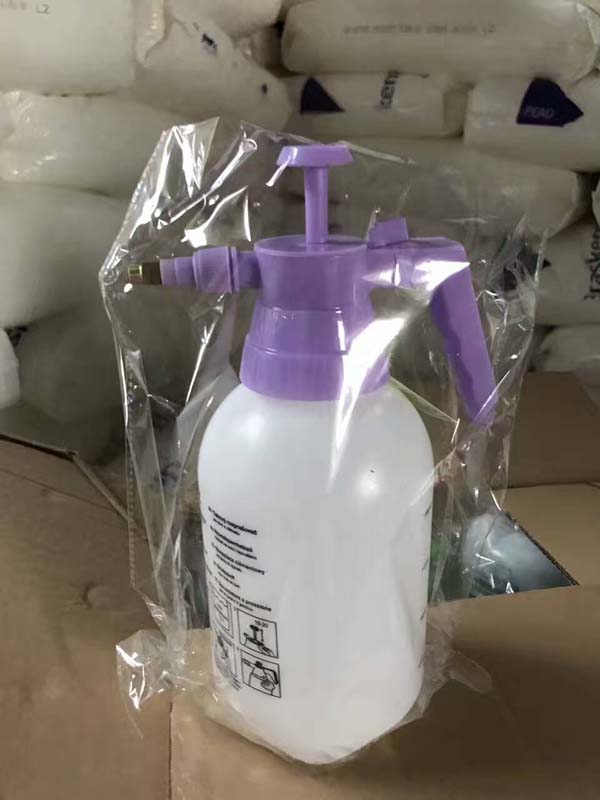 1.5L can spray pressure watering watering can make pesticide sprayer in hand
