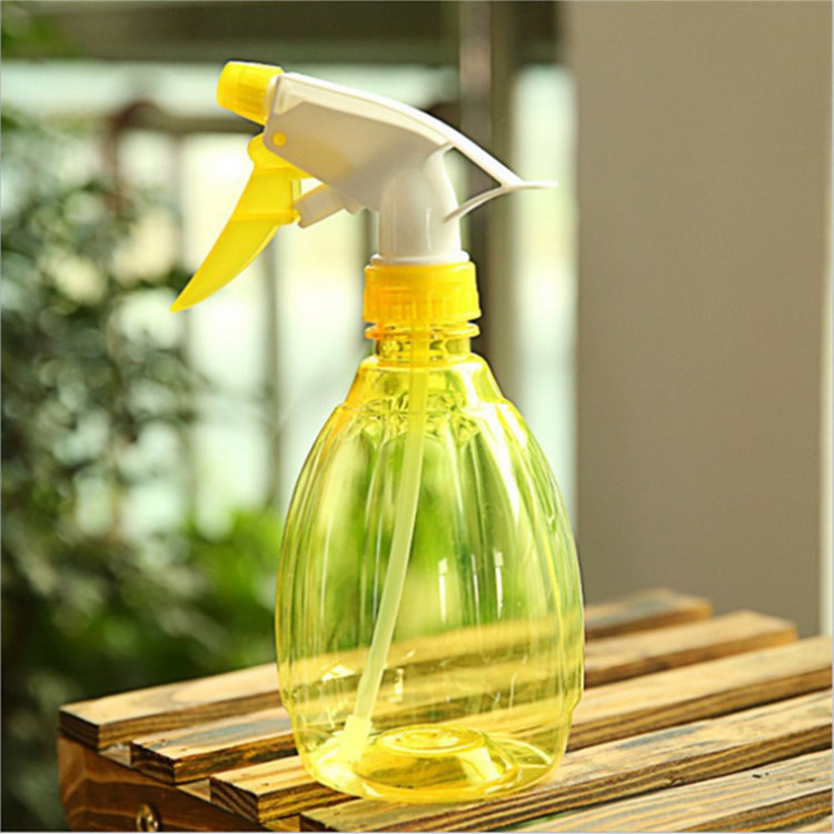 Factory Direct Supply Hand Pressure Adjustable Gardening Candy Color Sprinkler Sprinkling Can Watering Sprayer Small Sprinkling Can