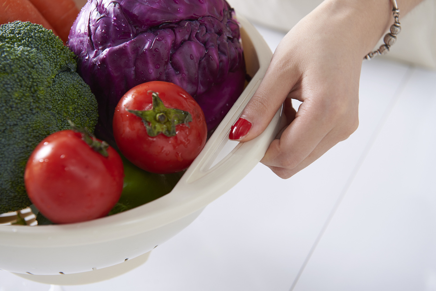 Fruit Basin Kitchen Vegetable Washing Basket Double-Layer Drain Basket round Fruit Basket Plastic Washing Basin Tableware Drip Storage Basket
