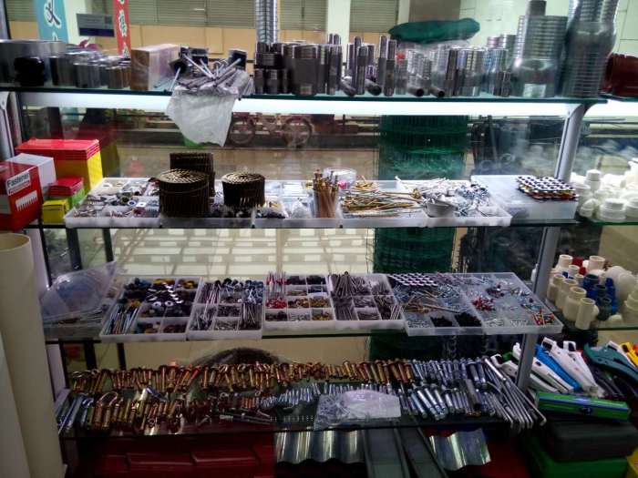 Expansion screw expansion hook iron expansion inner expansion