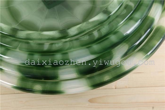 The plastic washbasin transparent basin laundry box washes the foot box high imitation jade plastic washbasin.