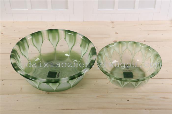 The plastic washbasin transparent basin laundry box washes the foot box high imitation jade plastic washbasin.
