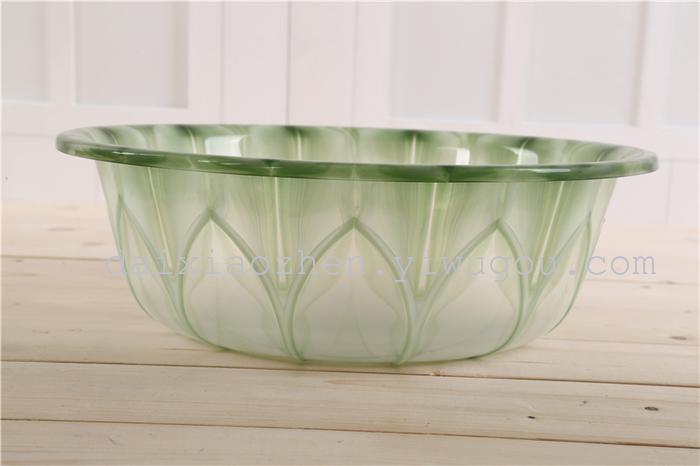 The plastic washbasin transparent basin laundry box washes the foot box high imitation jade plastic washbasin.