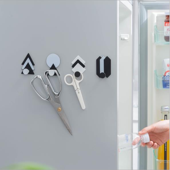 Nordic Style Ins Iron Geometric Hook Kitchen and Bathroom Seamless Sticky Hook Creative Punch-Free Kitchen Bathroom 