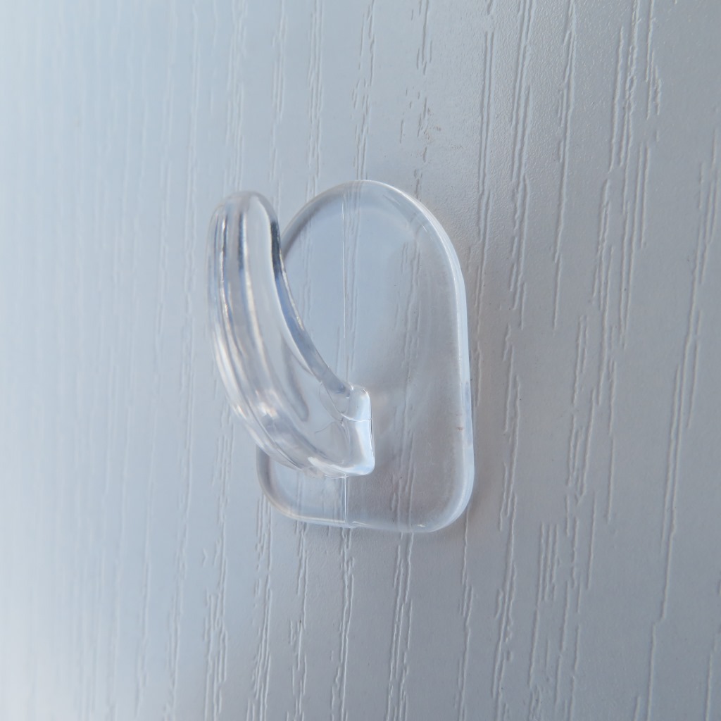Transparent Seamless Hook Accessories Plum Blossom Apple Overall Hook U-Shaped Buckle Iron Wire Card Hook Plastic Factory Wholesale Transparent Seamless Hook Accessories Plum Blossom Apple Overall Hook U-Shaped Buckle Iron Wire Card Hook Plastic Factory Wholesale