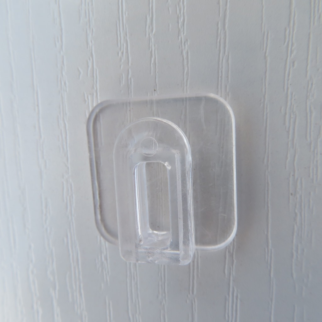 Transparent Seamless Hook Accessories Plum Blossom Apple Overall Hook U-Shaped Buckle Iron Wire Card Hook Plastic Factory Wholesale Transparent Seamless Hook Accessories Plum Blossom Apple Overall Hook U-Shaped Buckle Iron Wire Card Hook Plastic Factory Wholesale