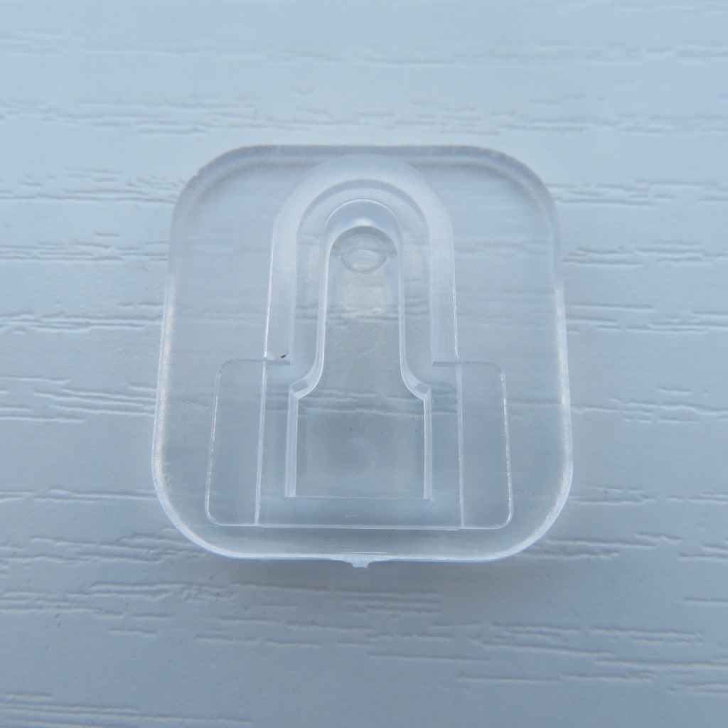 Transparent Seamless Hook Accessories Plum Blossom Apple Overall Hook U-Shaped Buckle Iron Wire Card Hook Plastic Factory Wholesale Transparent Seamless Hook Accessories Plum Blossom Apple Overall Hook U-Shaped Buckle Iron Wire Card Hook Plastic Factory Wholesale