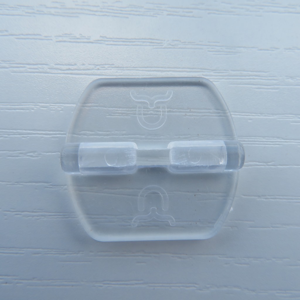 Transparent Seamless Hook Accessories Plum Blossom Apple Overall Hook U-Shaped Buckle Iron Wire Card Hook Plastic Factory Wholesale Transparent Seamless Hook Accessories Plum Blossom Apple Overall Hook U-Shaped Buckle Iron Wire Card Hook Plastic Factory Wholesale