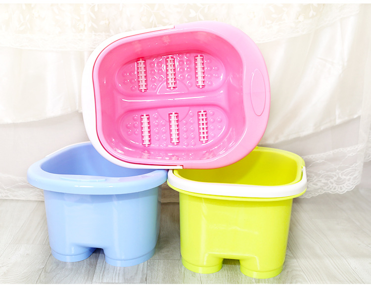 Factory Direct Sales Portable Plastic Six-Wheel Massage Foot Bath Barrel Thickened Roller Feet-Washing Basin Household Feet Bathing Tub