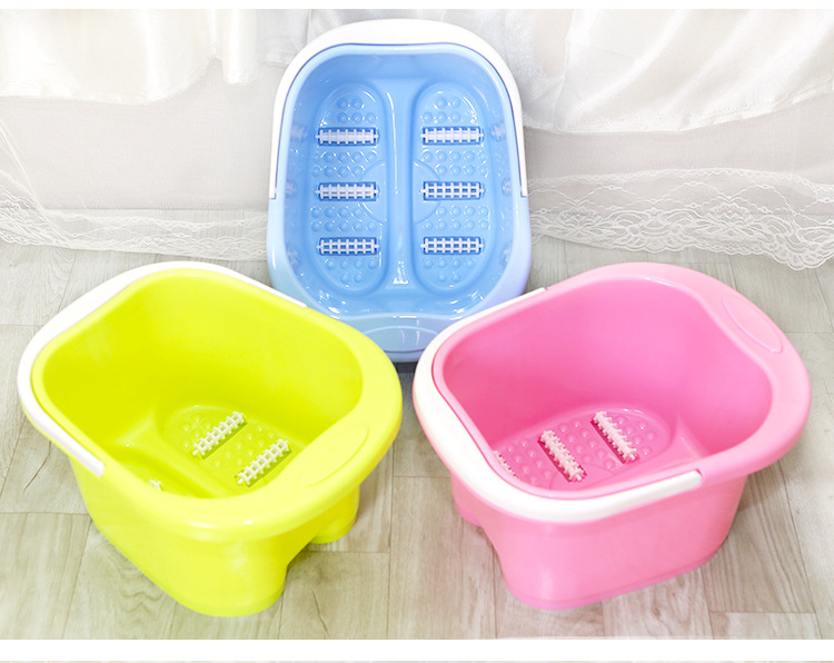 Factory Direct Sales Portable Plastic Six-Wheel Massage Foot Bath Barrel Thickened Roller Feet-Washing Basin Household Feet Bathing Tub