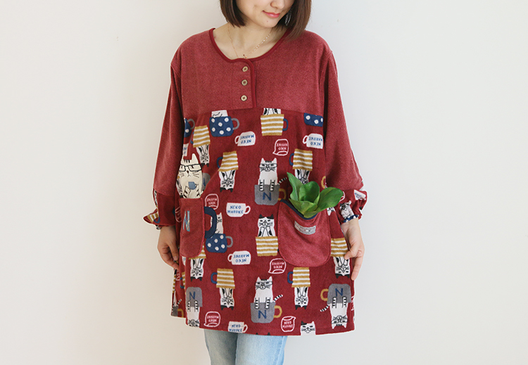 Daily Order Cute Cartoon Autumn and Winter Warm Apron Plush Homewear Overclothes Bib Antifouling Kitchen Long Sleeve Apron