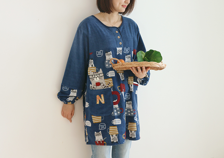 Daily Order Cute Cartoon Autumn and Winter Warm Apron Plush Homewear Overclothes Bib Antifouling Kitchen Long Sleeve Apron