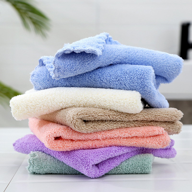 Manufacturers Supply Kitchen Absorbent Coral Fleece Rag Lace Square Towel Absorbent Towel Cleaning Car Washing Cloth