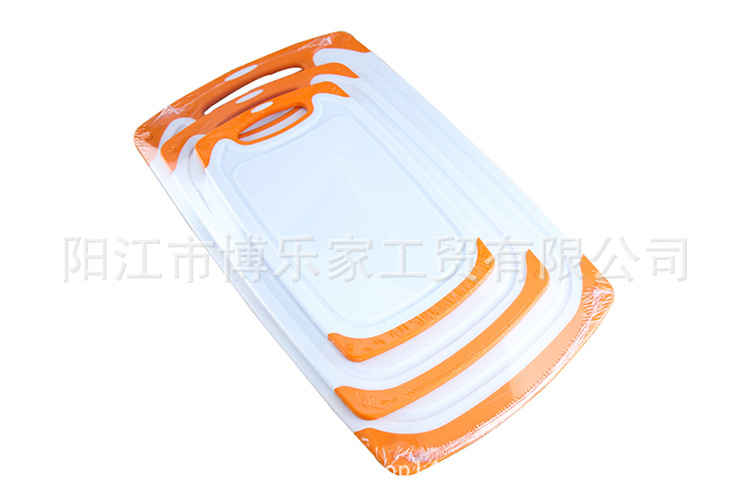 Spot ThreePiece Plastic Chopping Board Can Hang MildewProof Baby Food Supplement Chopping Board Kitchen Gadgets