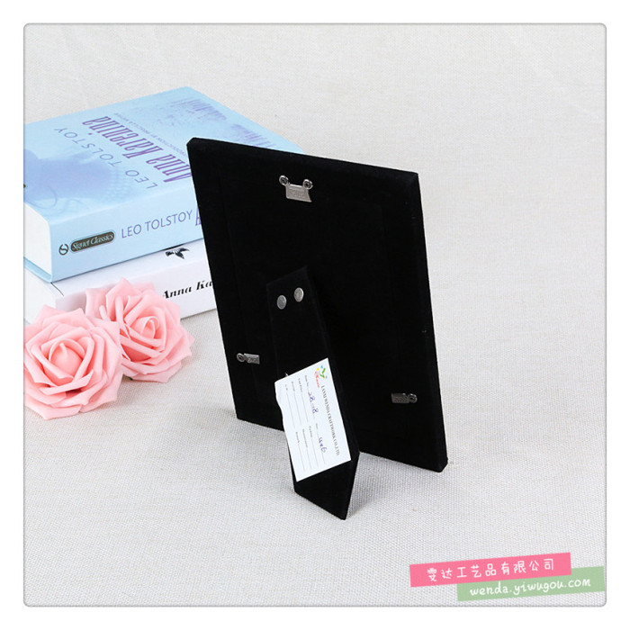 Silver metal frame of modern home decoration luxury fashion simple table photo frame