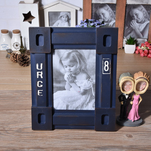 Factory Direct Sales European Retro Distressed Photo Frame Creative 6-Inch 7-Inch Solid Wood Photo Frame Studio Decoration Props Wholesale