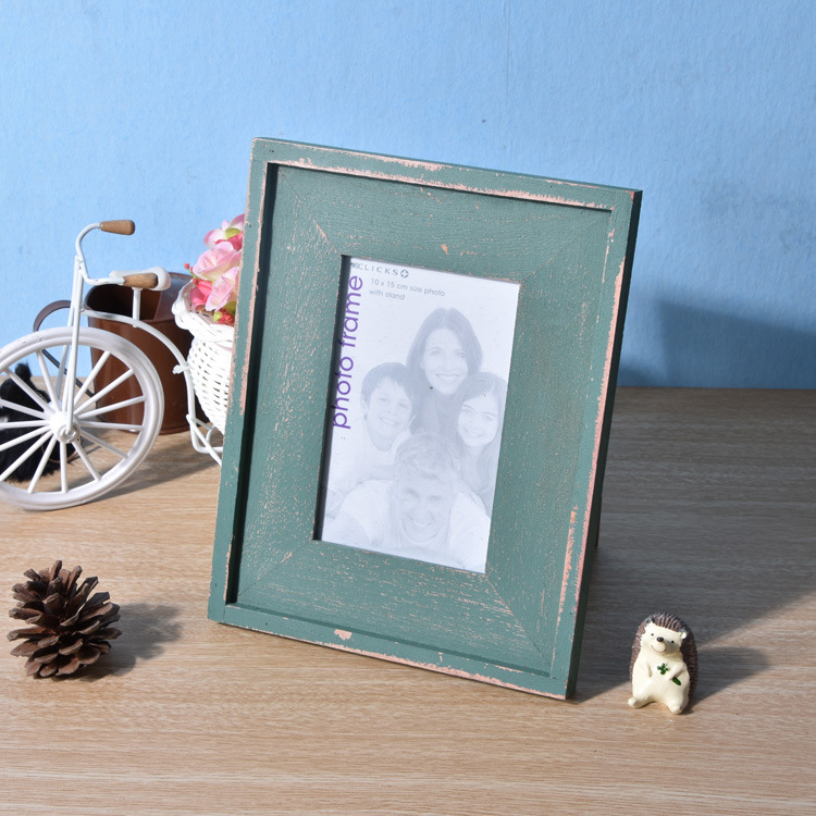 Factory Direct Sales European Retro Distressed Photo Frame Creative 6-Inch 7-Inch Solid Wood Photo Frame Studio Decoration Props Wholesale