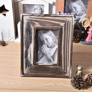 Factory Direct Sales European Retro Distressed Photo Frame Creative 6-Inch 7-Inch Solid Wood Photo Frame Studio Decoration Props Wholesale