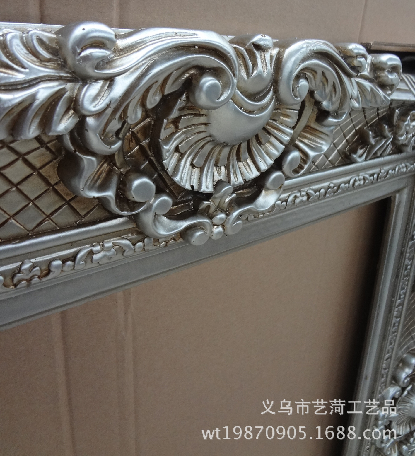 Manufacturer European Resin Photo Frame Archaism Silver Classic Oil Painting Photo Frame 24-Inch Wedding Planning Frame