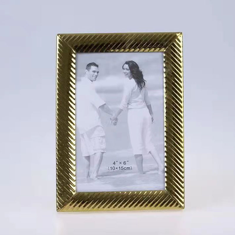 Stainless Steel Hammer Printing Glass Creative Decoration Gift Living Room Bedroom Photo Crafts Metal Photo Frame Stainless Steel Hammer Printing Glass Creative Decoration Gift Living Room Bedroom Photo Crafts Metal Photo Frame